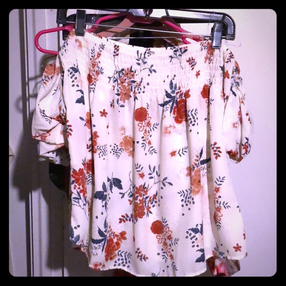 Off shoulder shirt